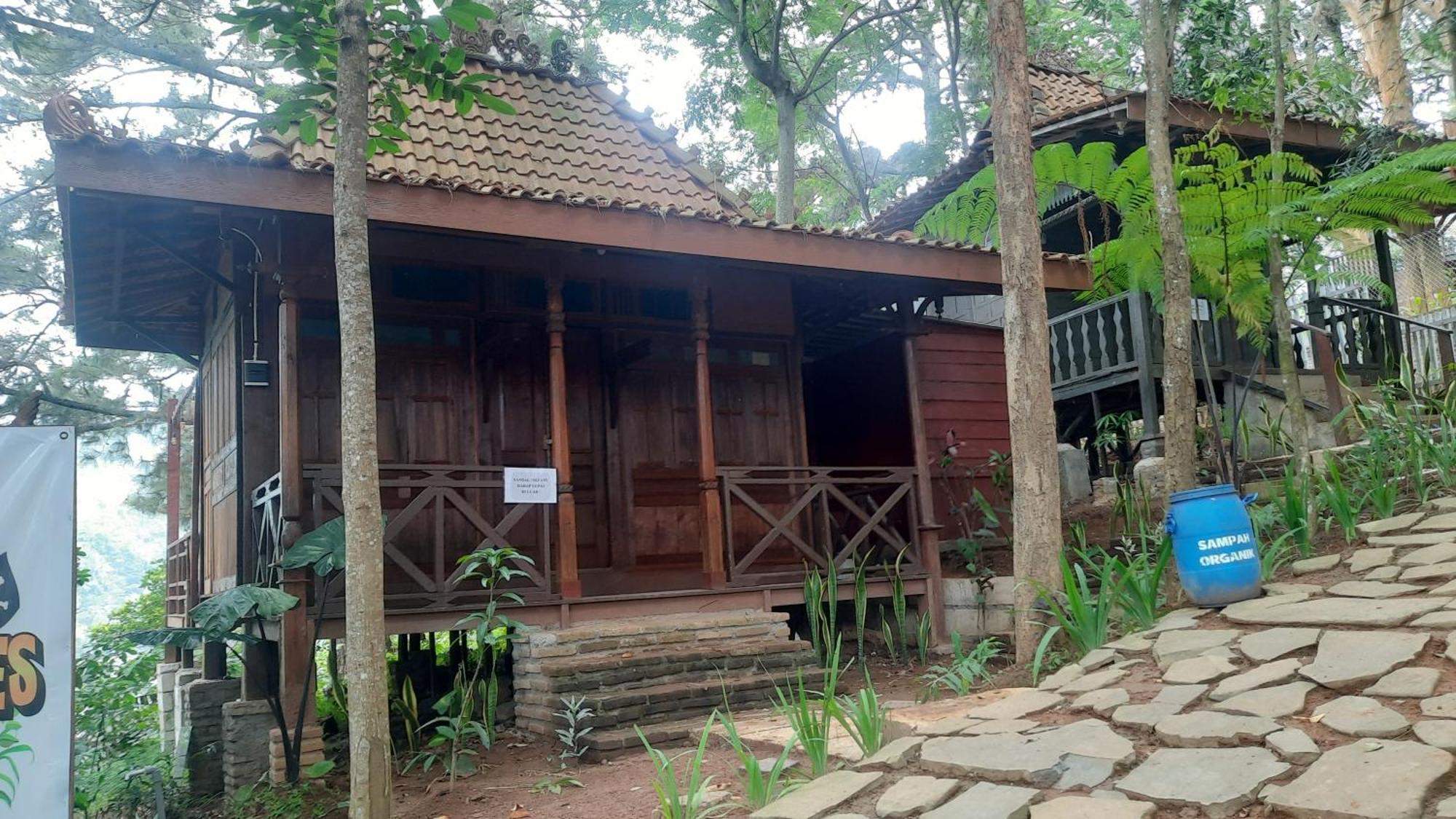Pijar Resort Powered By Cocotel Kudus 외부 사진