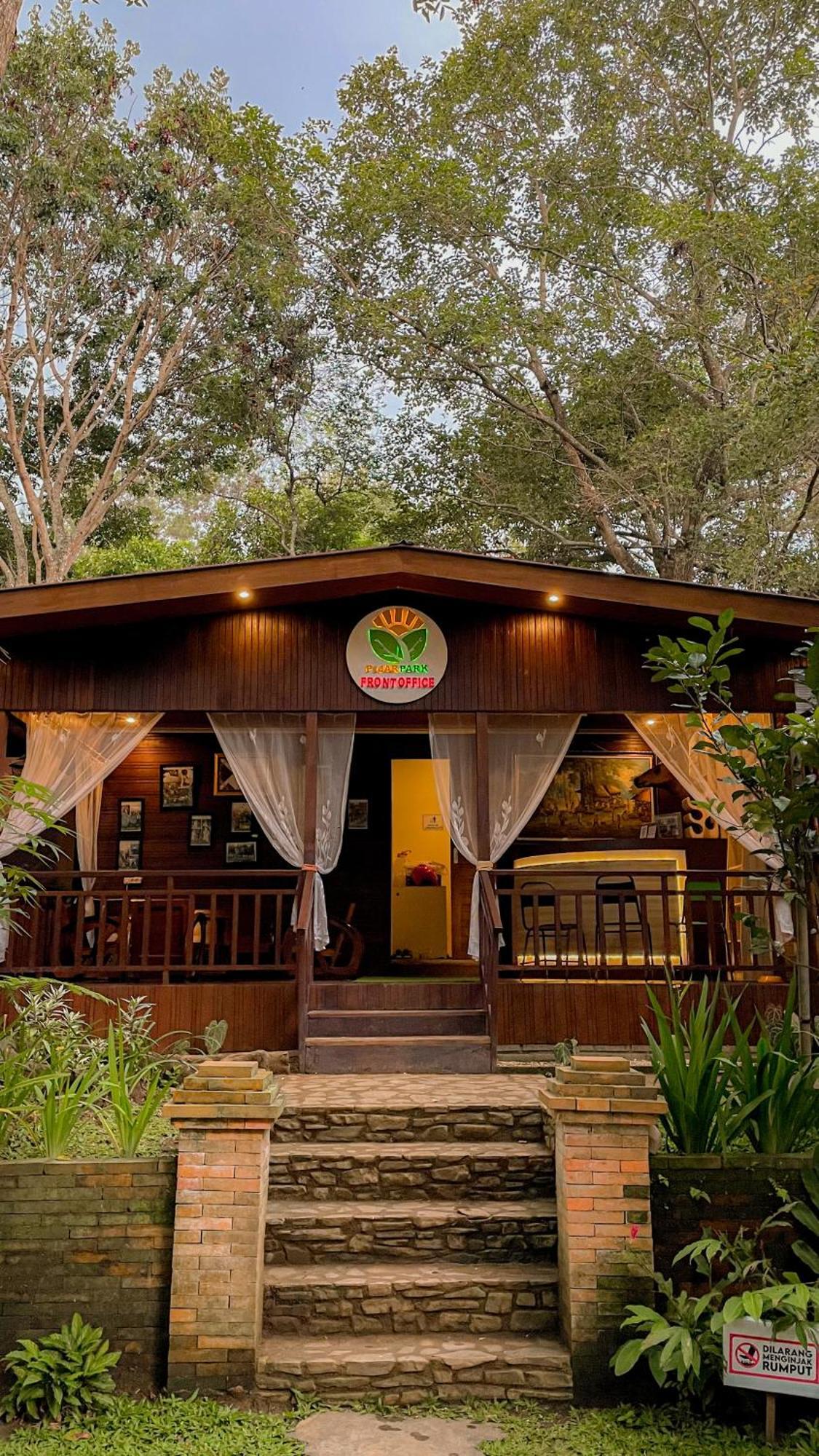 Pijar Resort Powered By Cocotel Kudus 외부 사진